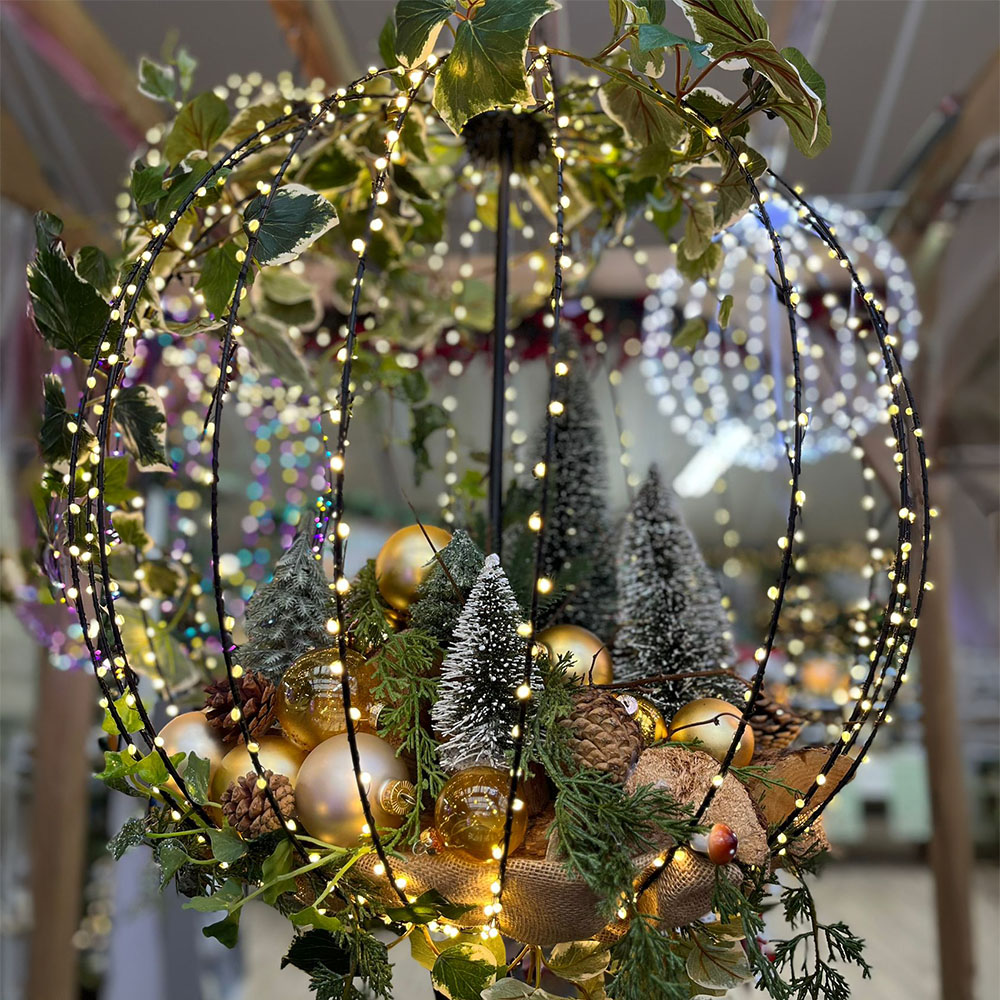 Lit-Ultrabright-Spheres-Decor-1