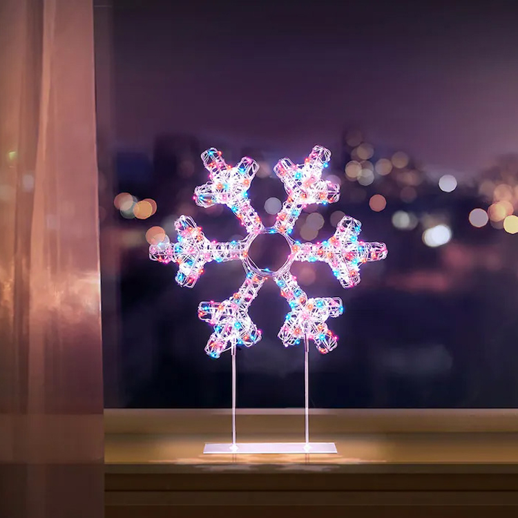 Table-Top-Snowflake-RBW